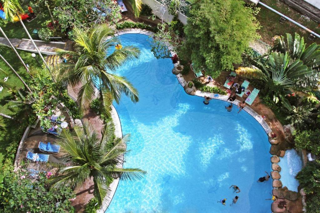 Rainbow Paradise Beachfront Penang Tanjung Bungah  Eksteriør billede